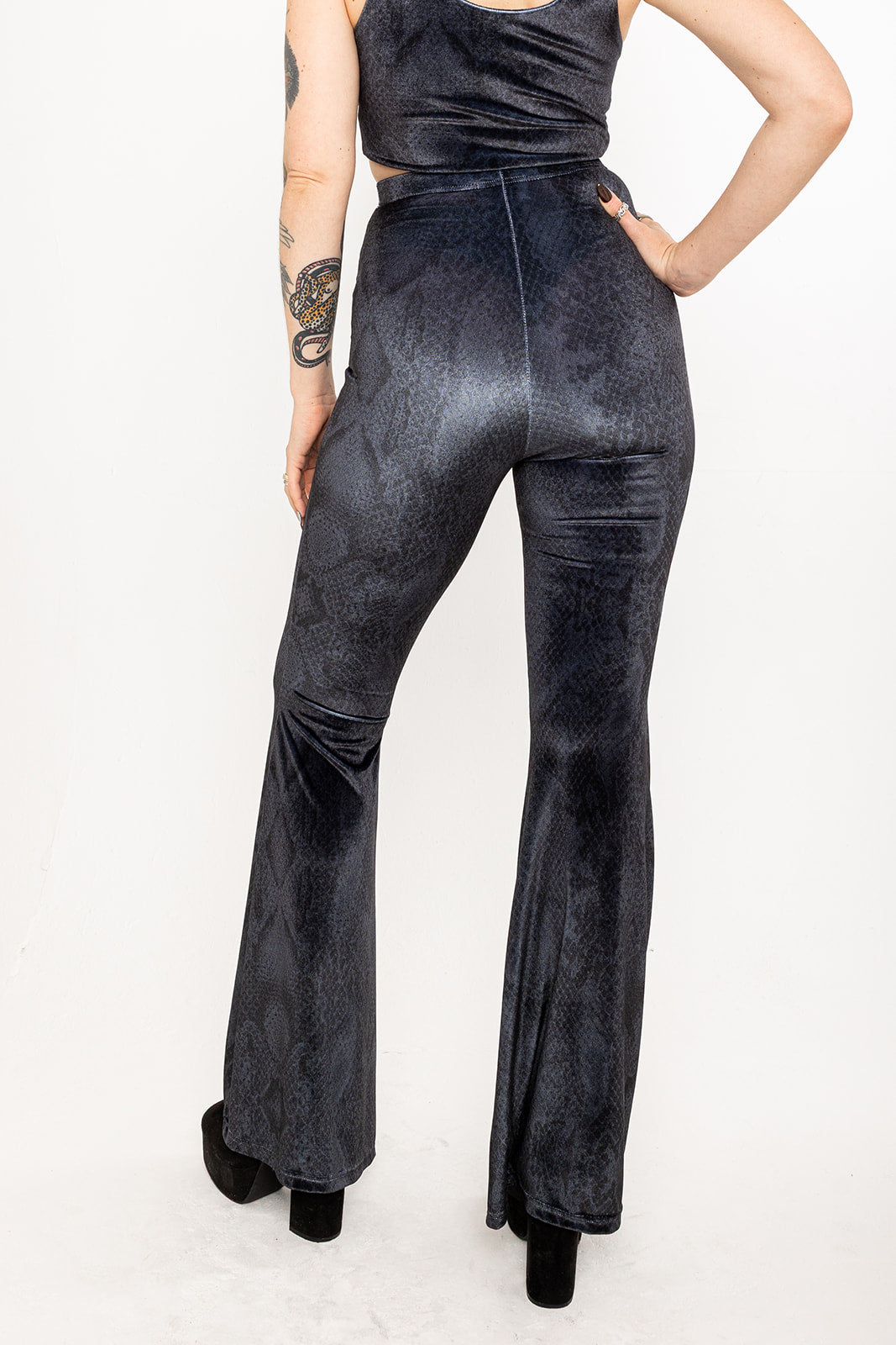 Flared Trousers - Serpent - Charcoal