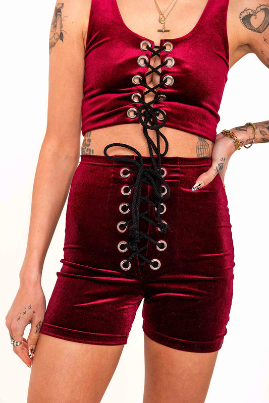 Stevie Shorts in Wine