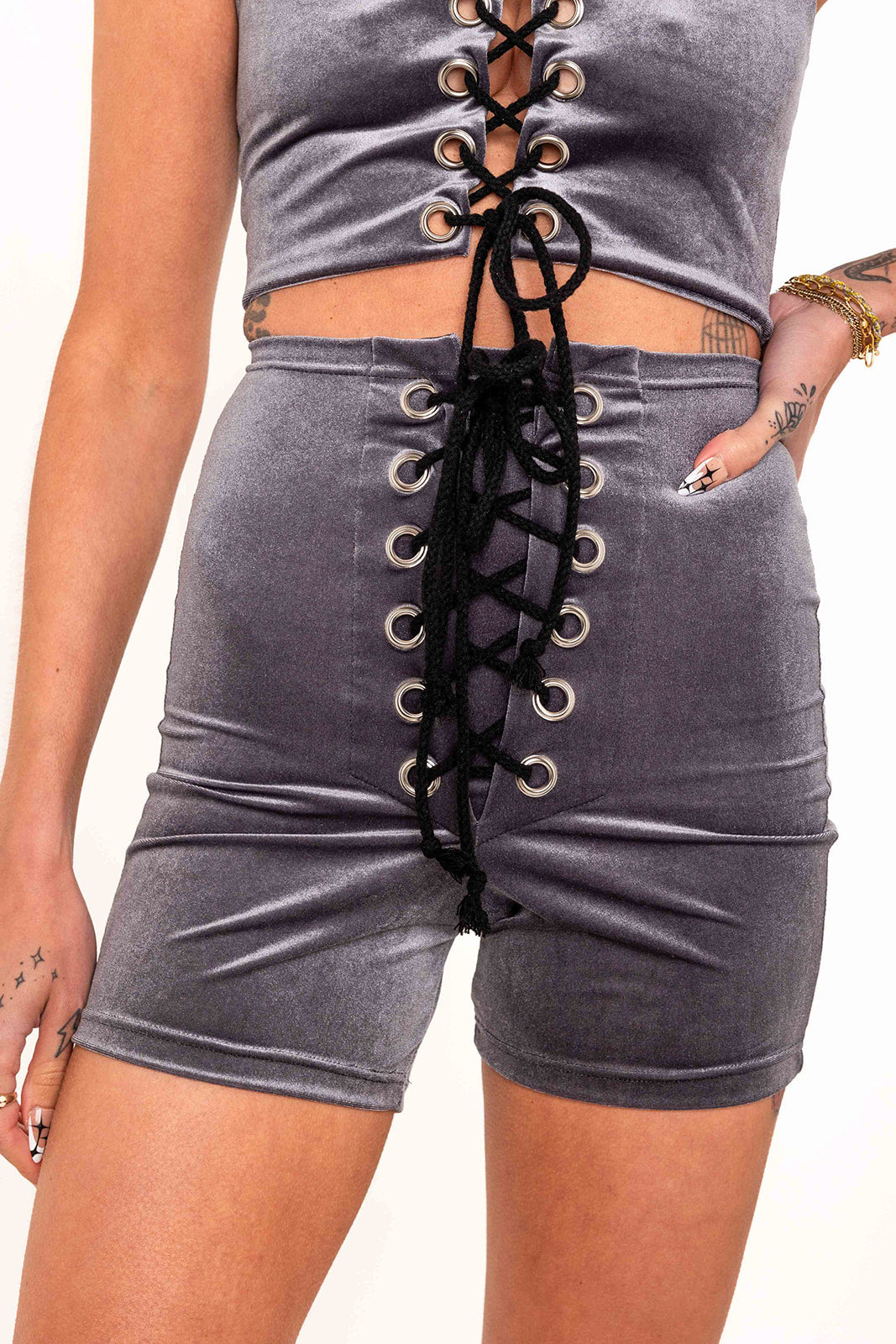 Stevie Shorts in Steel