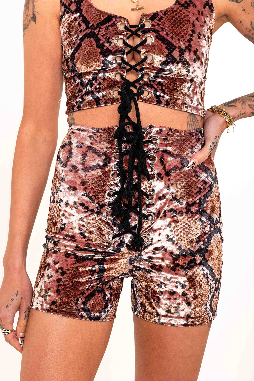 Stevie Shorts in Crushed Velvet - Dusky Pink Serpent