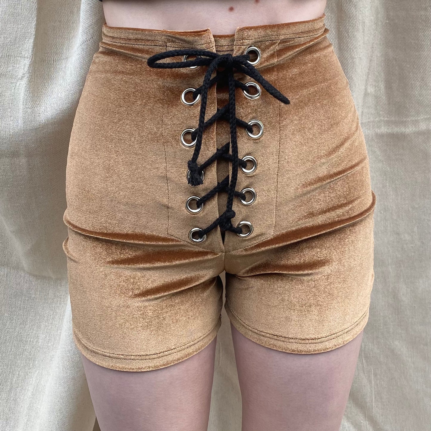 Stevie Shorts in Bronze