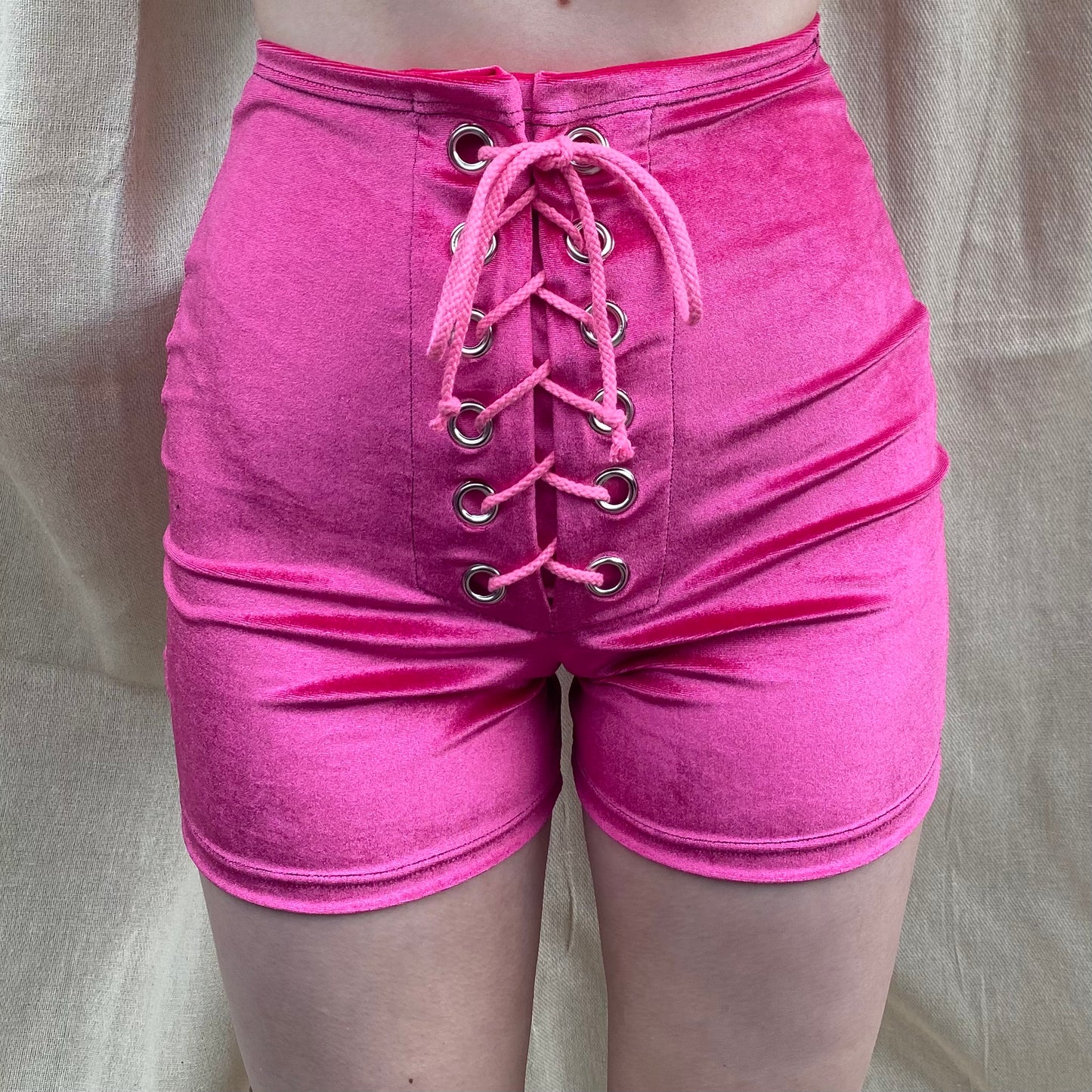 Stevie Shorts in Hot Pink