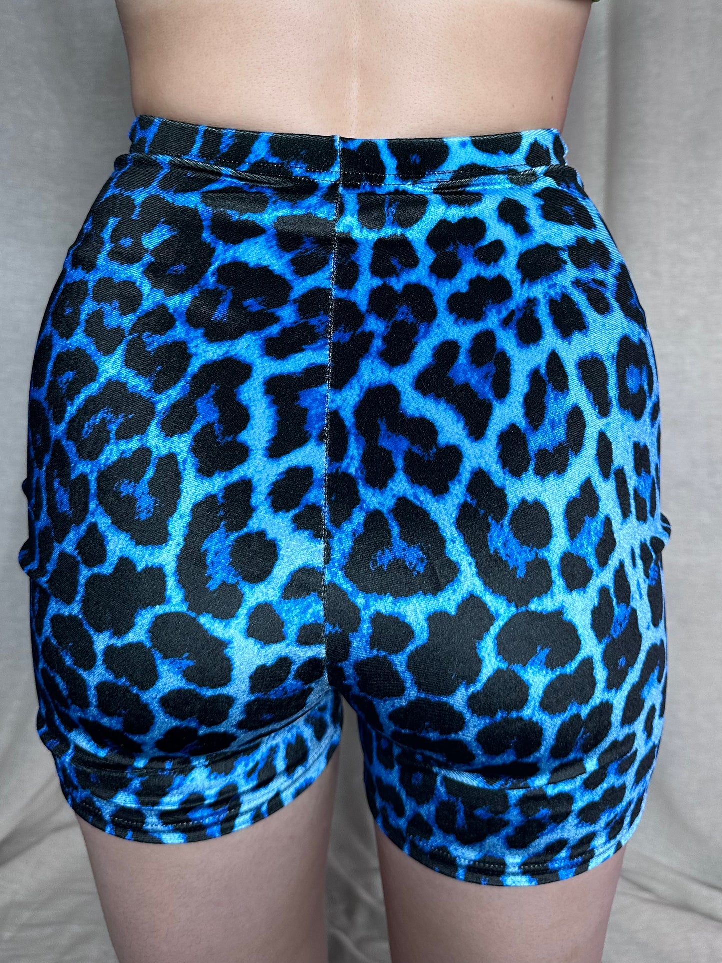 Stevie Shorts in Blue Leopard