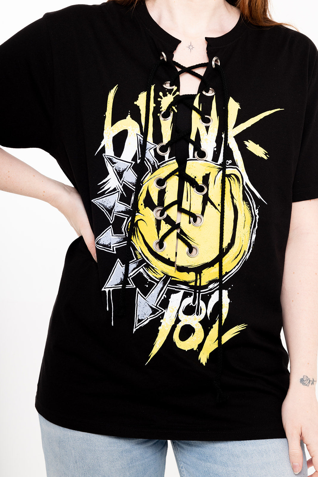 One off - Blink-182  - Black - Smiley - Lace Up T-shirt