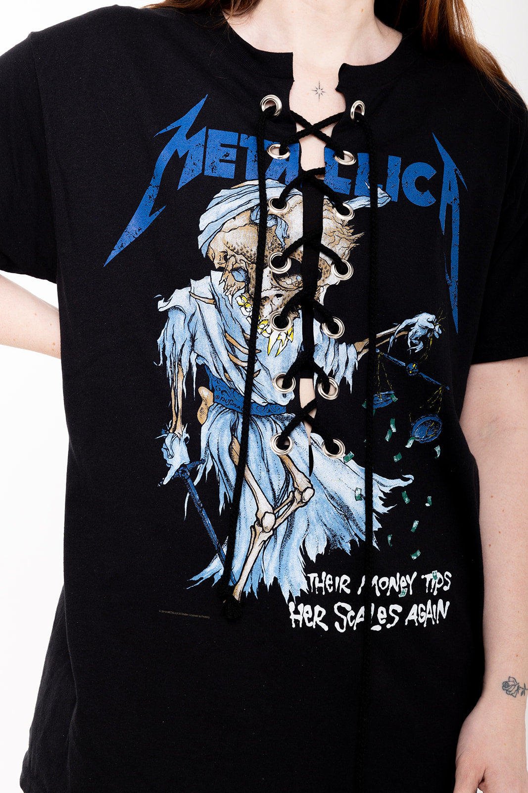 Metallica  - Black -Doris (back print) - Lace Up T-shirt
