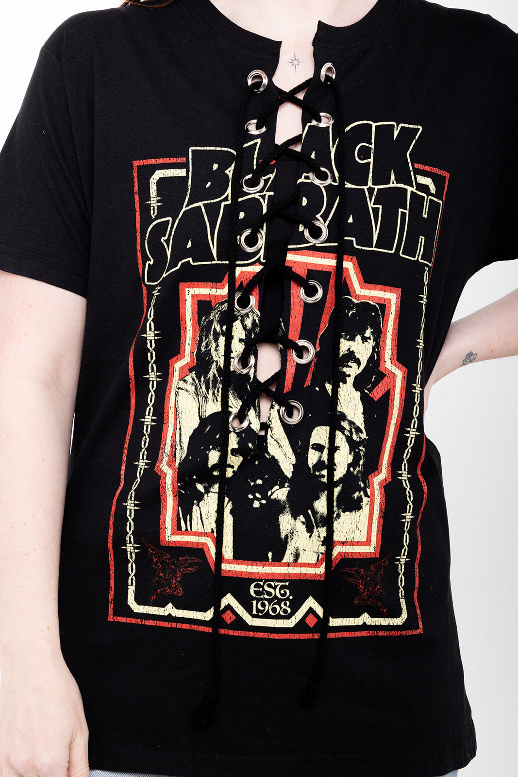One off - Black sabbath - Black - Est 1968 - Lace Up T-shirt
