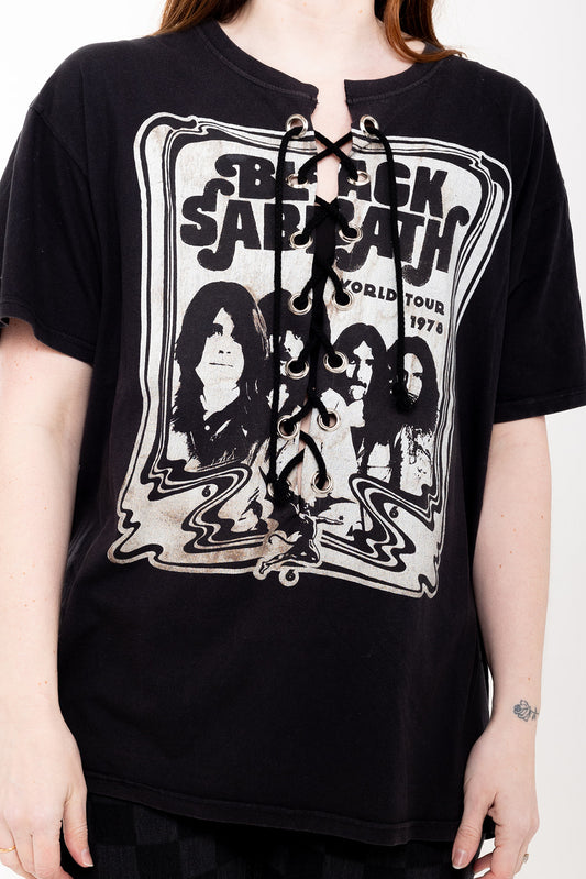 One off - Black Sabbath - Washed Black - Lace Up T-shirt