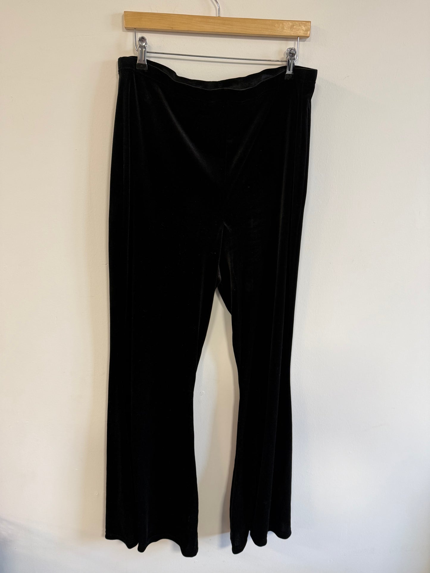 Faulty - Flared Trousers - Black