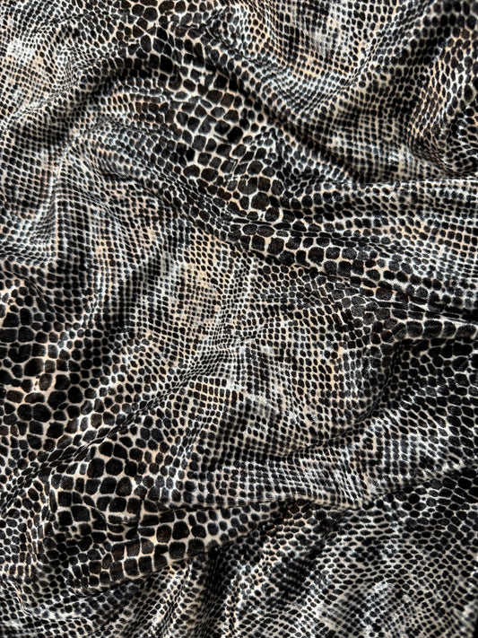 EXCLUSIVE PRINT - Ivory / Black serpent