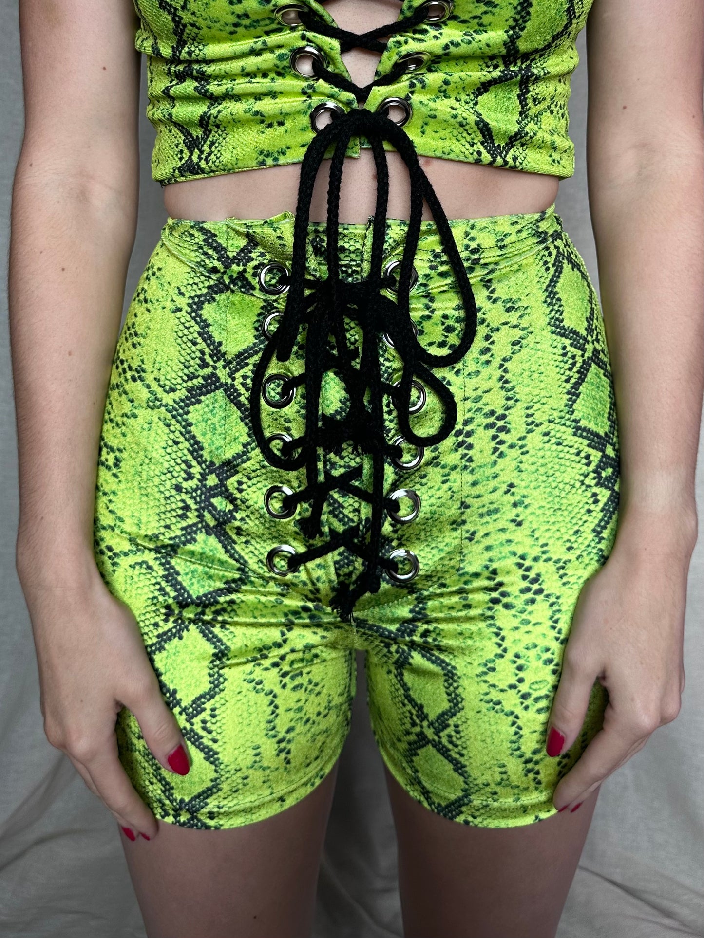 Stevie Shorts in Lime Serpent