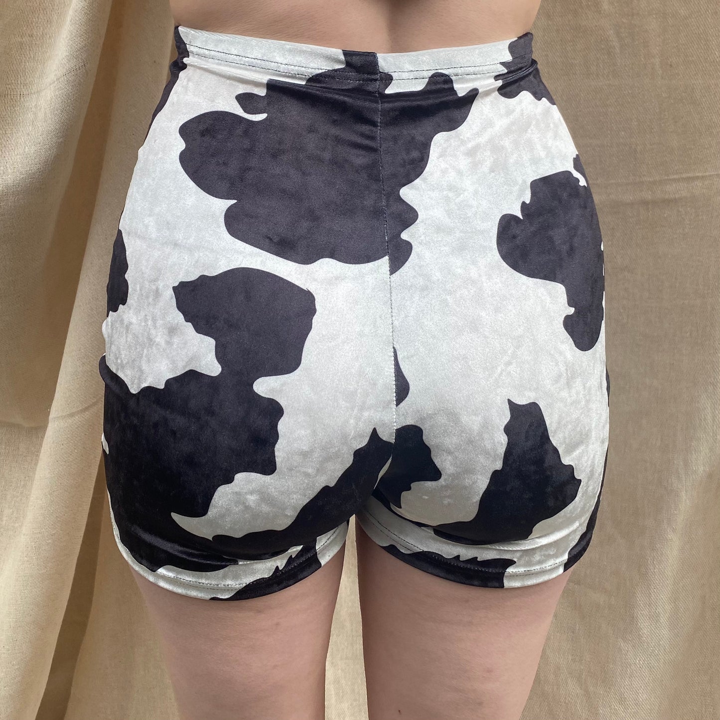Stevie Shorts in Cow